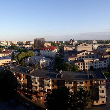 Чудова Квартира В Центрі Міста Rivne Eksteriør bilde